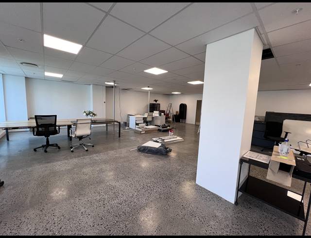 125M² OFFICE TO LET IN FORESHORE